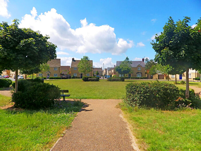 2 Bedroom Apartment To Rent In Woodley Green, Witney, Oxfordshire, OX28