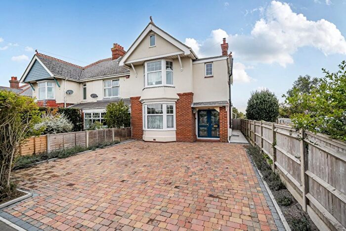 3 Bedroom Semi Detached House For Sale In Havant Road, Hayling Island, PO11