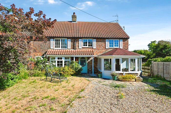 4 Bedroom Semi Detached House For Sale In Tinkers Lane, Wimbotsham, King's Lynn, PE34