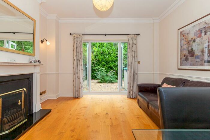 2 Bedroom Terraced House To Rent In Merrivale Square, Oxford, OX2