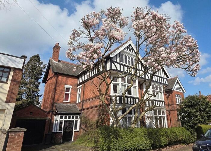 6 Bedroom Semi Detached House For Sale In St. Johns Road, Leicester, LE2