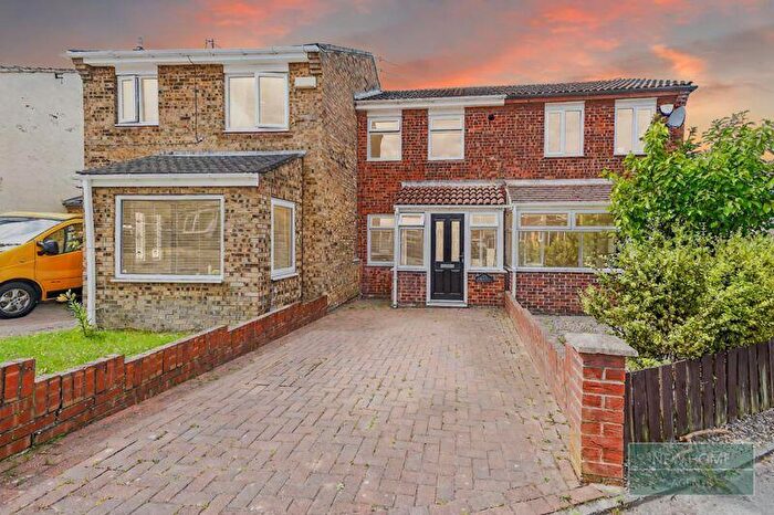 2 Bedroom Terraced House For Sale In Broadbank, Gateshead, NE10