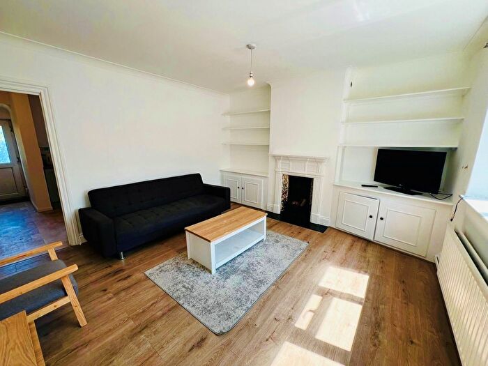 2 Bedroom Semi-Detached House To Rent In Meadway, Twickenham, TW2