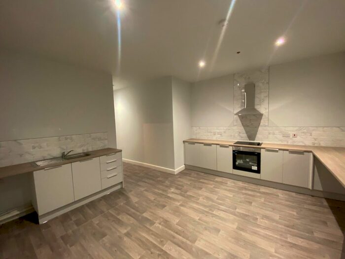 3 Bedroom Flat To Rent In Woodfield Street, Morriston, Swansea, SA6