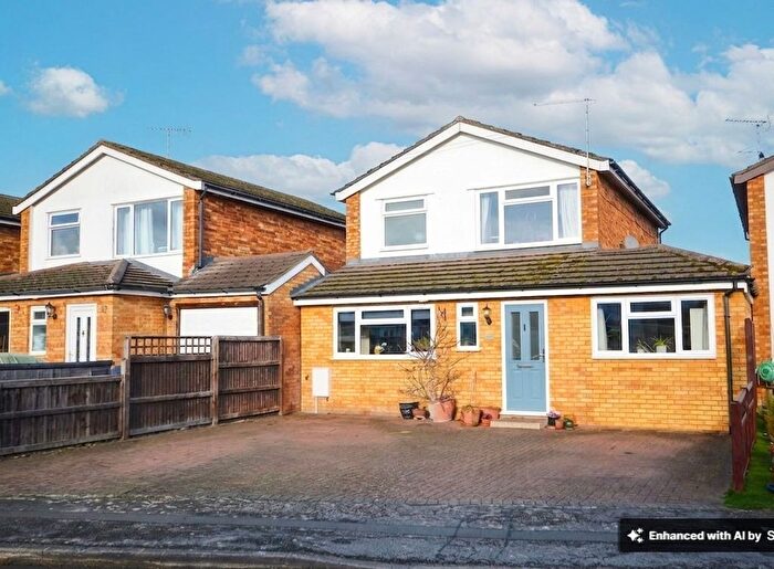 4 Bedroom Detached House For Sale In Stokes Lane, Haddenham, HP17