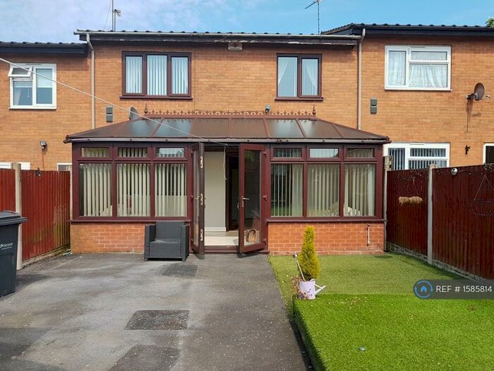 2 Bedroom Terraced House To Rent In New Henry Street, Oldbury, B68