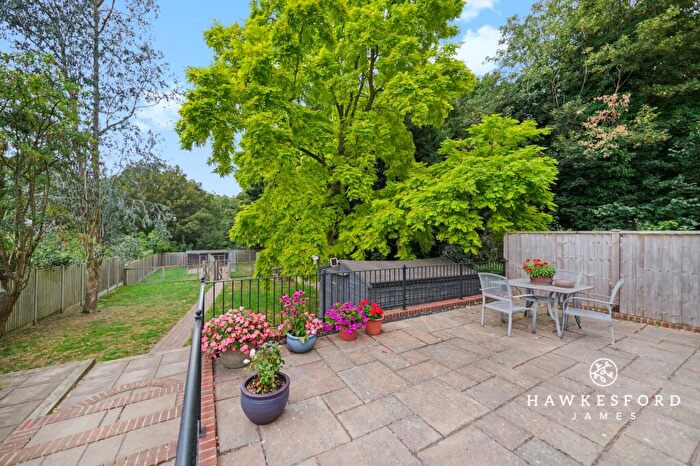 3 Bedroom Bungalow For Sale In Key Street, Sittingbourne, ME10