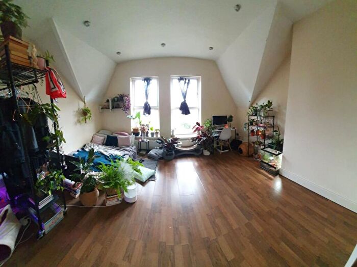 Apartment To Rent In Hagley Road, Edgbaston, Birmingham, B17