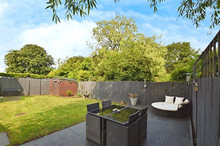 4 Bedroom Detached House For Sale In Nettleton Garth, Burstwick, Hull, HU12