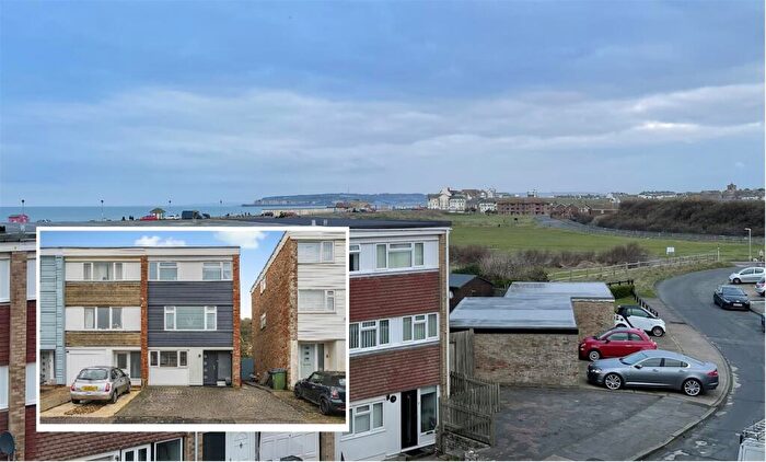 4 Bedroom Terraced House For Sale In Cliff Close, Seaford, BN25