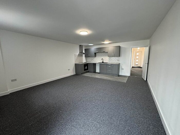 1 Bedroom Flat To Rent In Halesowen Road, Cradley Heath, B64