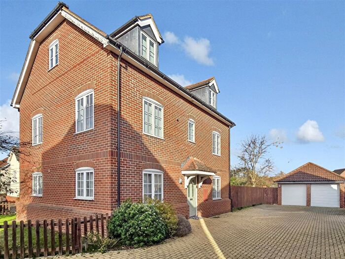 6 Bedroom Detached House For Sale In Goldhawk Road, Monkston Park, Milton Keynes, MK10