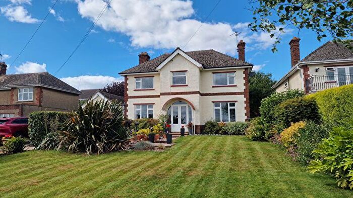 3 Bedroom Detached House For Sale In Digby Drive, Oakham, North Luffenham, LE15
