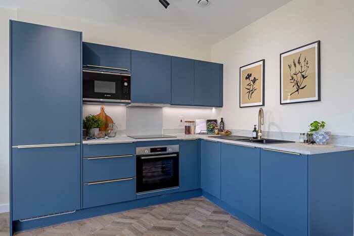 1 Bedroom Flat For Sale In Woodhill, Woolwich, SE18