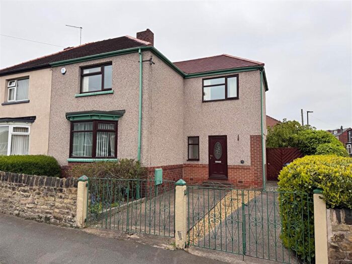 3 Bedroom Semi-Detached House For Sale In Heath Road, Sheffield, S6
