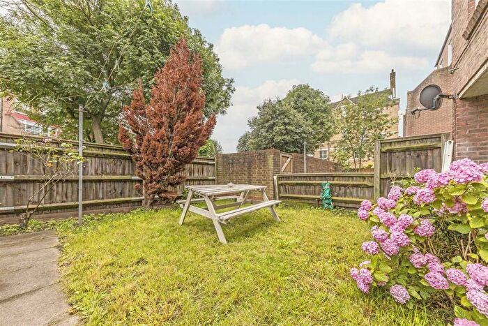 4 Bedroom Flat To Rent In Potier Street, Borough, SE1