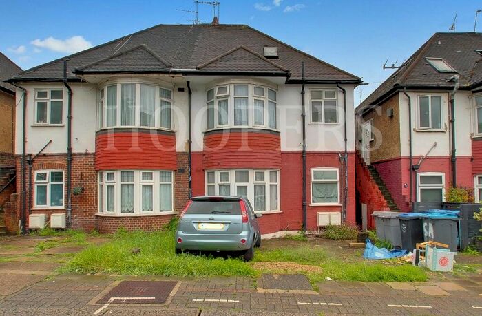 2 Bedroom Maisonette For Sale In Westview Close, London, NW10
