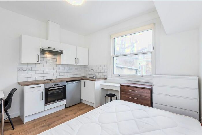 Studio To Rent In Warwick Road, Earls Court, SW5