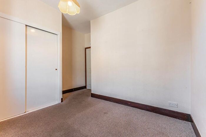 2 Bedroom Flat For Sale In Canal Street, Perth, PH2