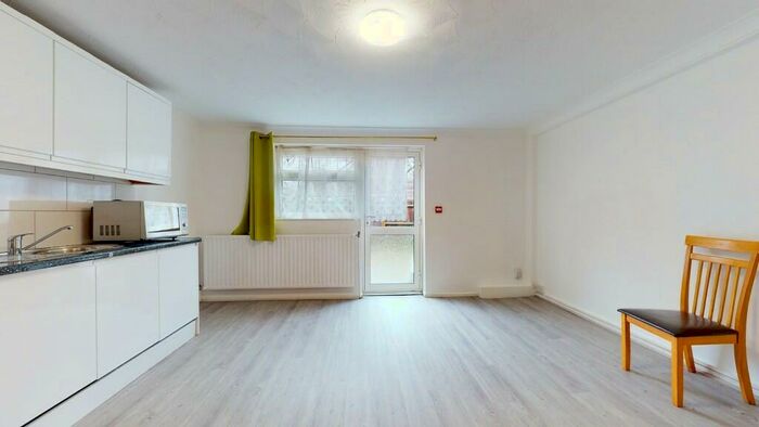 6 Bedroom Terraced House To Rent In Corporation Street, London, N7