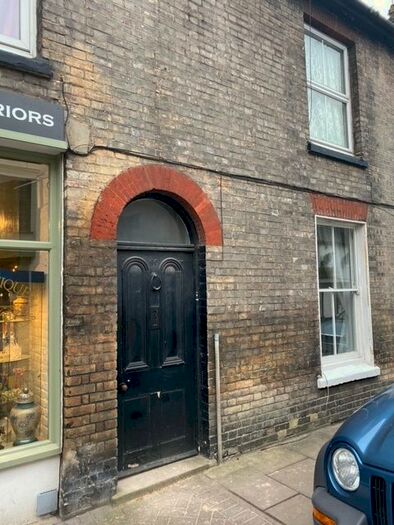 1 Bedroom Flat To Rent In Winchester Street, Salisbury SP1