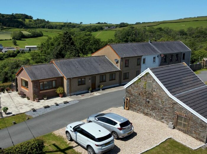 4 Bedroom Farm For Sale In Golwg Y Gwili, Carmarthen Road, Fforest, Pontarddulais, Swansea, Carmarthenshire, SA4