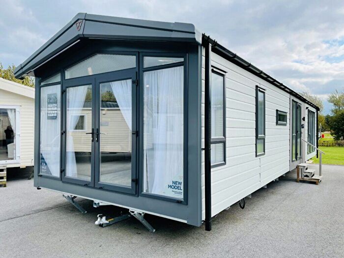 2 Bedroom Park Home For Sale In Loch Awe Holiday Park, PA35