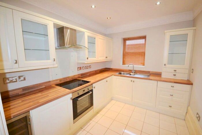 2 Bedroom Flat To Rent In Haughton Green, Darlington, DL1