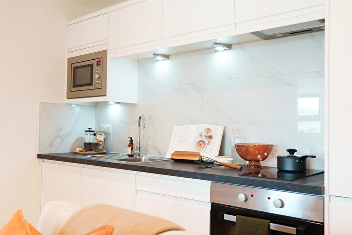 1 Bedroom Apartment To Rent In Apt, Churchill House Residence #, LS1