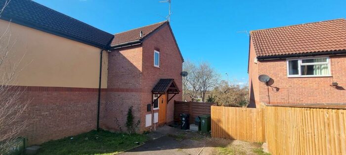 3 Bedroom House To Rent In Pine Road, Brentry, Bristol, BS10