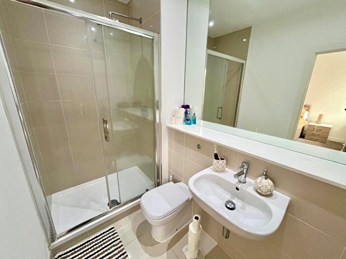2 Bedroom Apartment To Rent In Hamilton Street, Cardiff, CF11
