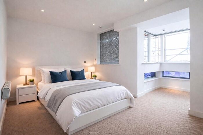 2 Bedroom Apartment To Rent In Parliament Street, Harrogate, HG1