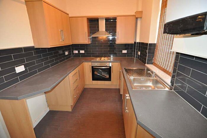 2 Bedroom Terraced House To Rent In Leeds Road, Eccleshill, Bradford, BD2
