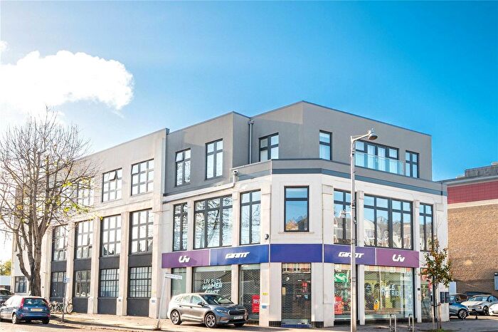 1 Bedroom Flat To Rent In Radnor Road, Twickenham, TW1