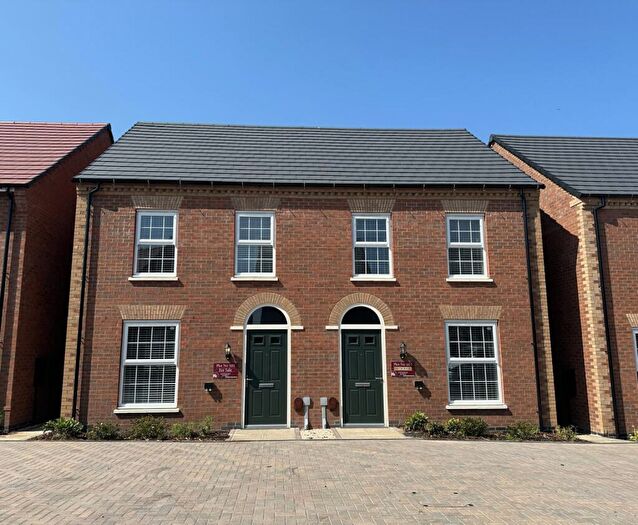 3 Bedroom Semi-Detached House For Sale In Blackbird Road, Fleckney, Leicestershire, LE8