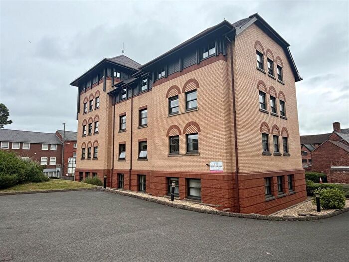 2 Bedroom Flat For Sale In St Nicholas Street, Hereford, HR4