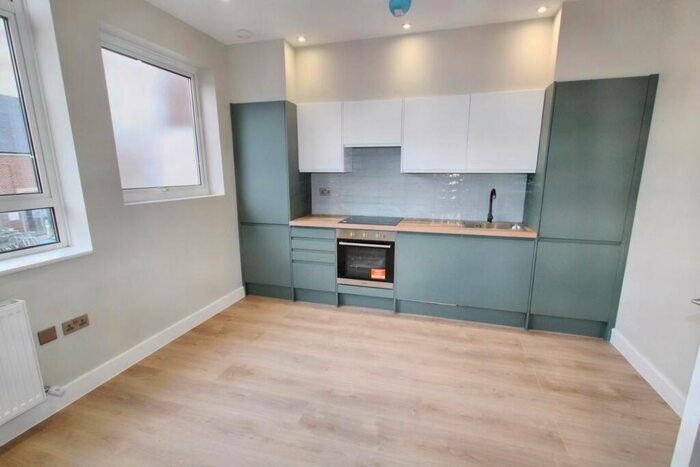 1 Bedroom Apartment To Rent In Lurke Street, Bedford, MK40