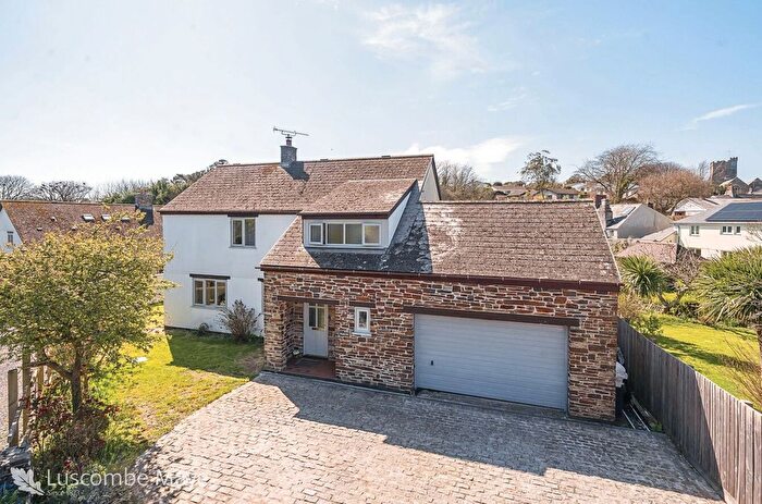 4 Bedroom Detached House For Sale In Home Farm Close, Kingston, TQ7