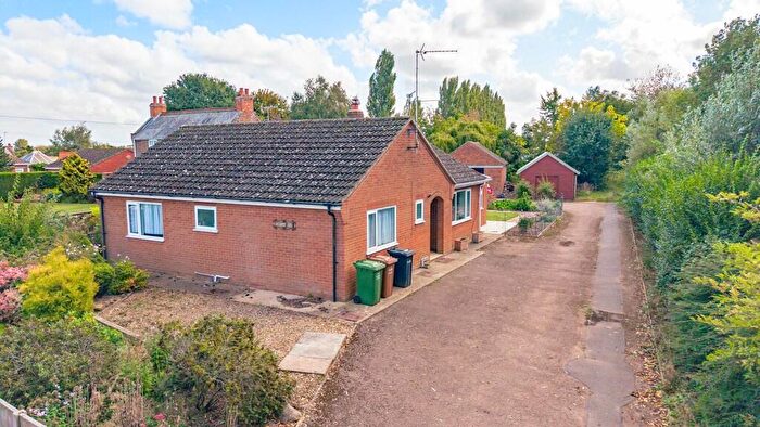 2 Bedroom Detached Bungalow For Sale In Chapel Lane, Emneth, Wisbech, Norfolk, PE14