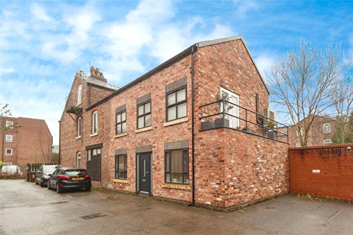 3 Bedroom Semi-Detached House For Sale In The Stable Yard, Manchester, Greater Manchester, M20