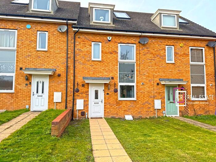 4 Bedroom Terraced House To Rent In Helidor Walk, Sittingbourne, ME10