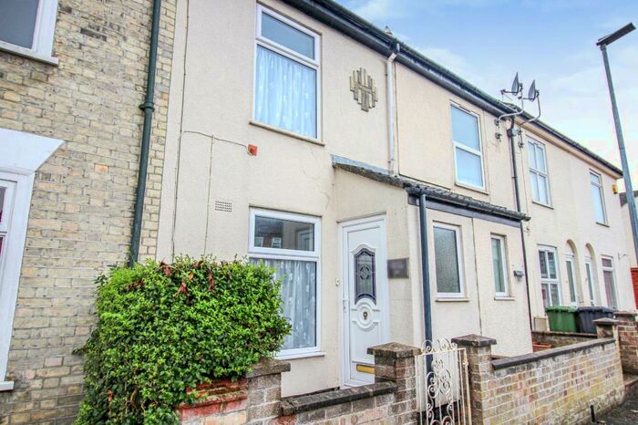 2 Bedroom Terraced House To Rent In Lower Cliff Road, Gorleston, Great Yarmouth, Norfolk, NR31