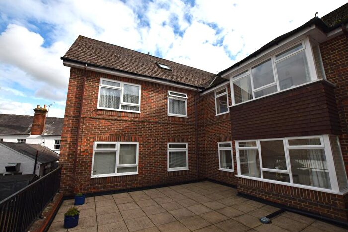 1 Bedroom Apartment For Sale In Lady Place Court, Market Square, Alton, Hampshire, GU34