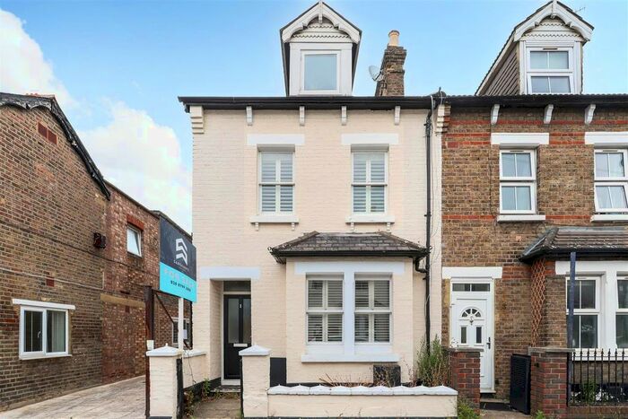 3 Bedroom Terraced House To Rent In Maunder Road, London, W7