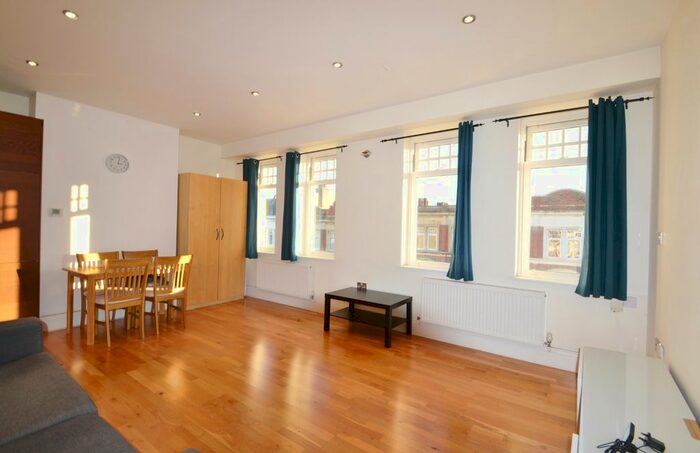 1 Bedroom Flat To Rent In Arthur Road, London, SW19