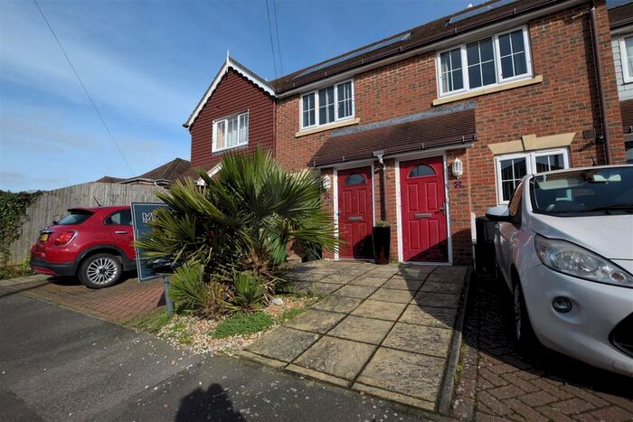 2 Bedroom Terraced House To Rent In Fellows Road, Hastings, TN34