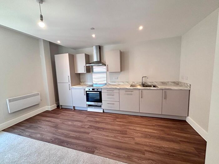 1 Bedroom Apartment To Rent In High Street, Hul, HU1