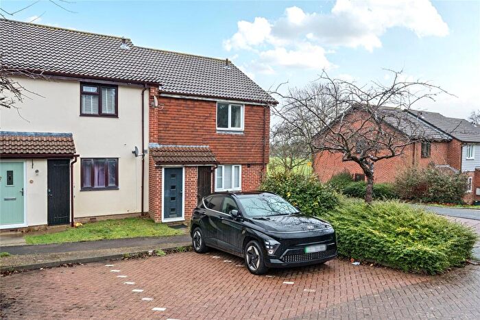 1 Bedroom Maisonette For Sale In Barcombe Close, Orpington, BR5
