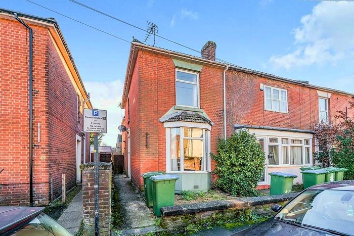 4 Bedroom Detached House To Rent In Avenue Road, Southampton, Hampshire SO14