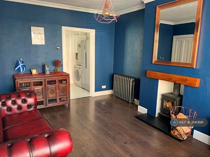 2 Bedroom Terraced House To Rent In Bellevue Gardens, Edinburgh, EH7
